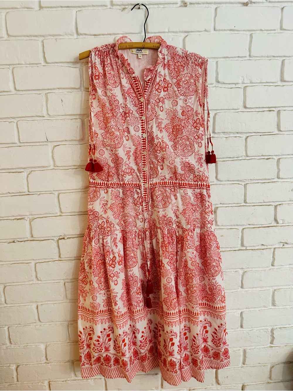Nibi Mtk Sleeveless Red Floral Midi Dress with Tassel Details. Perfect condition